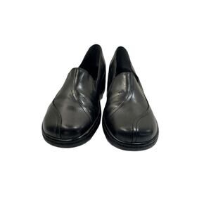 New $125 Clarks Womens 11M Black Leather Slip On Loafers Low Heel Academic